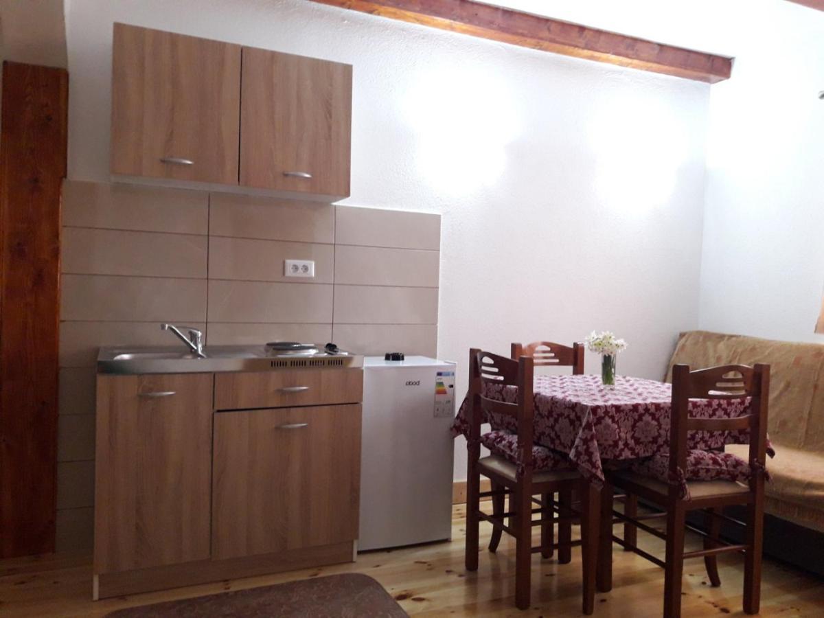 Domacinstvo Krstajic - Rural Holiday Žabljak Eksteriør billede